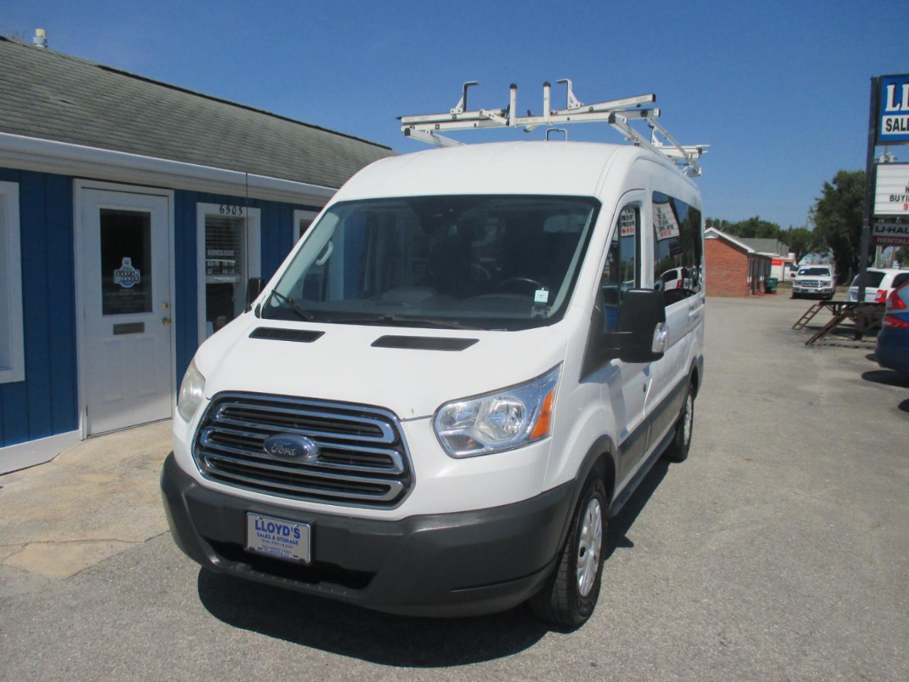 Ford Transit Wagon T-150 130" Med Roof XLT Sliding RH Dr 2017