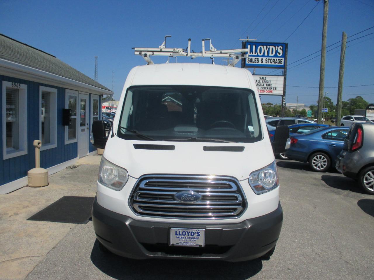 Ford Transit Wagon T-150 130" Med Roof XLT Sliding RH Dr 2017