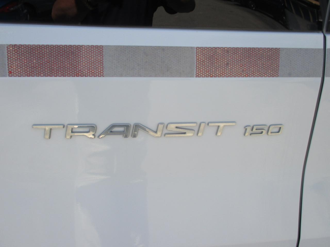 Ford Transit Wagon T-150 130" Med Roof XLT Sliding RH Dr 2017