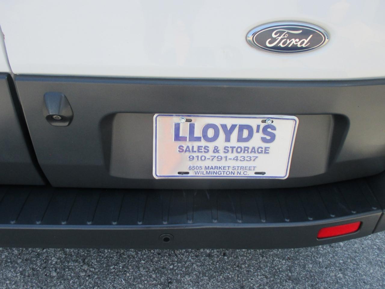 Ford Transit Wagon T-150 130" Med Roof XLT Sliding RH Dr 2017