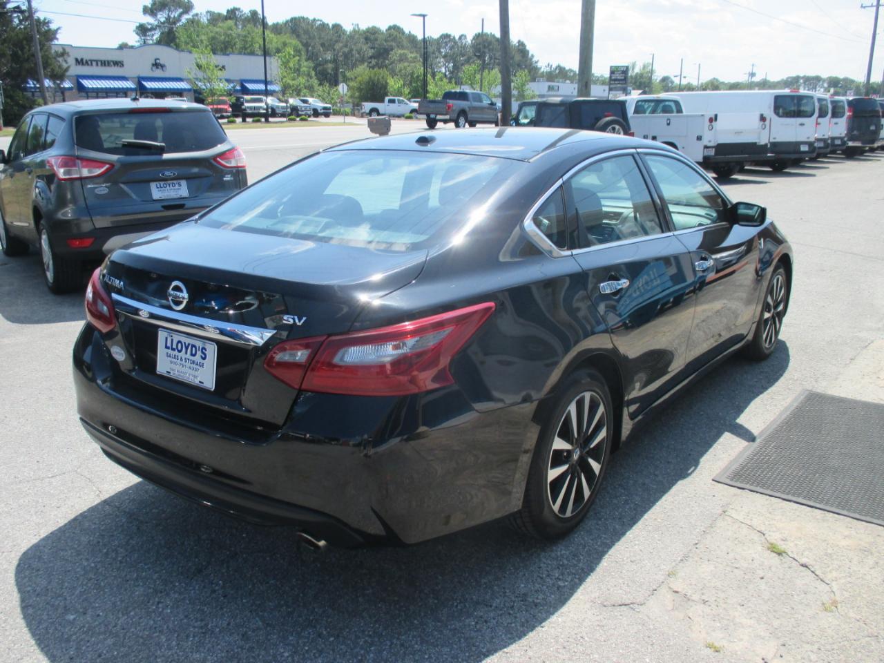 Nissan Altima 2.5 SV Sedan 2018