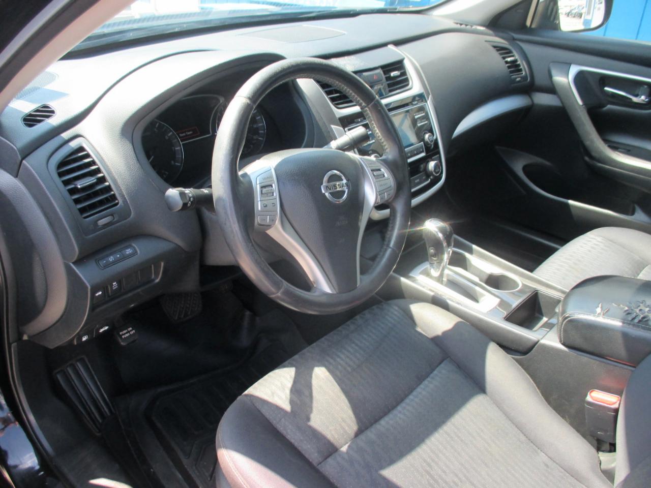 Nissan Altima 2.5 SV Sedan 2018