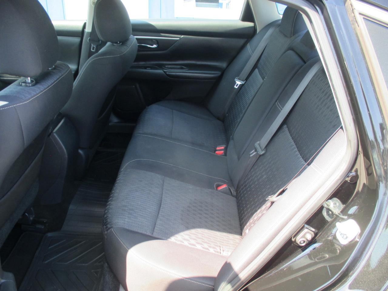 Nissan Altima 2.5 SV Sedan 2018