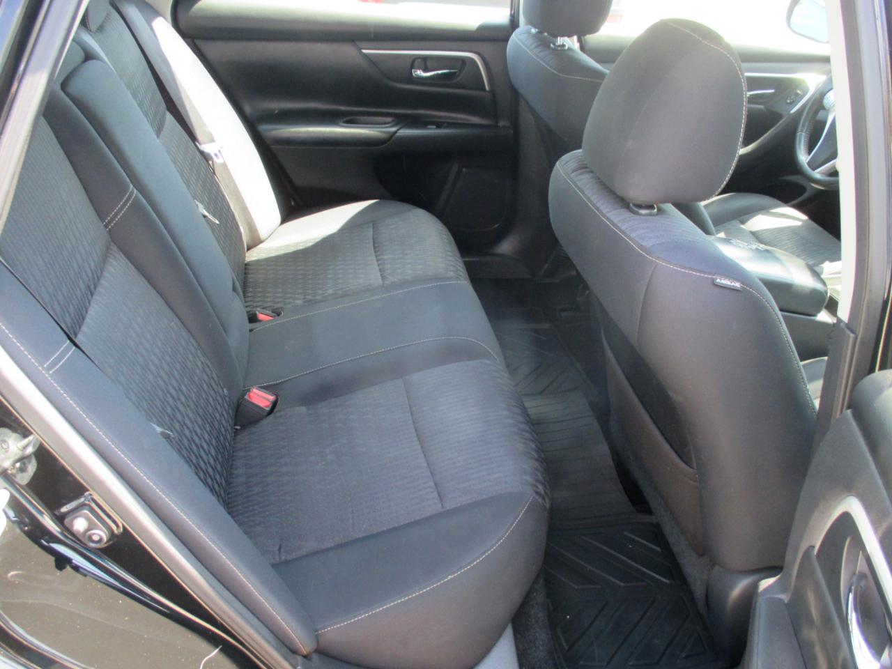 Nissan Altima 2.5 SV Sedan 2018