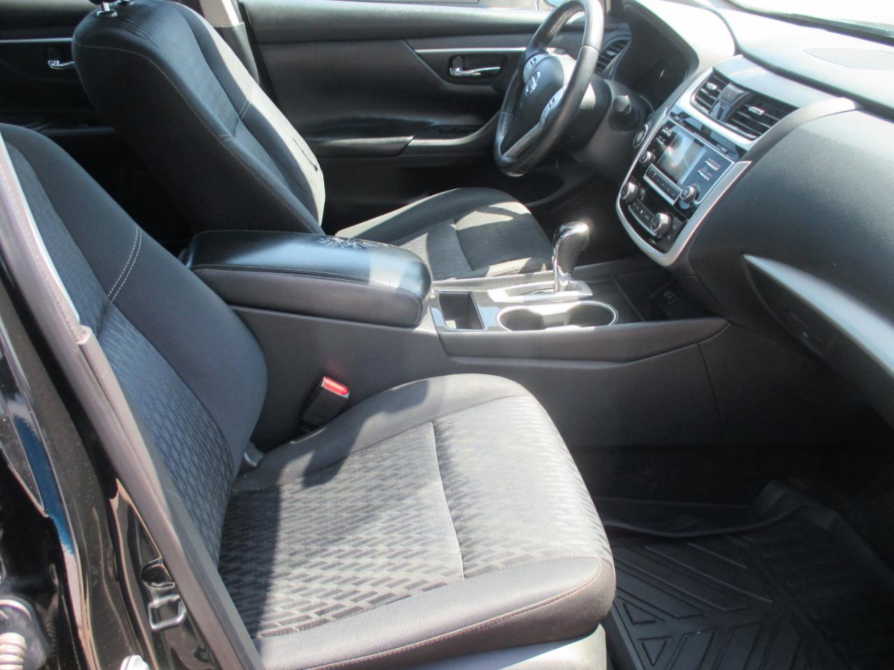 Nissan Altima 2.5 SV Sedan 2018