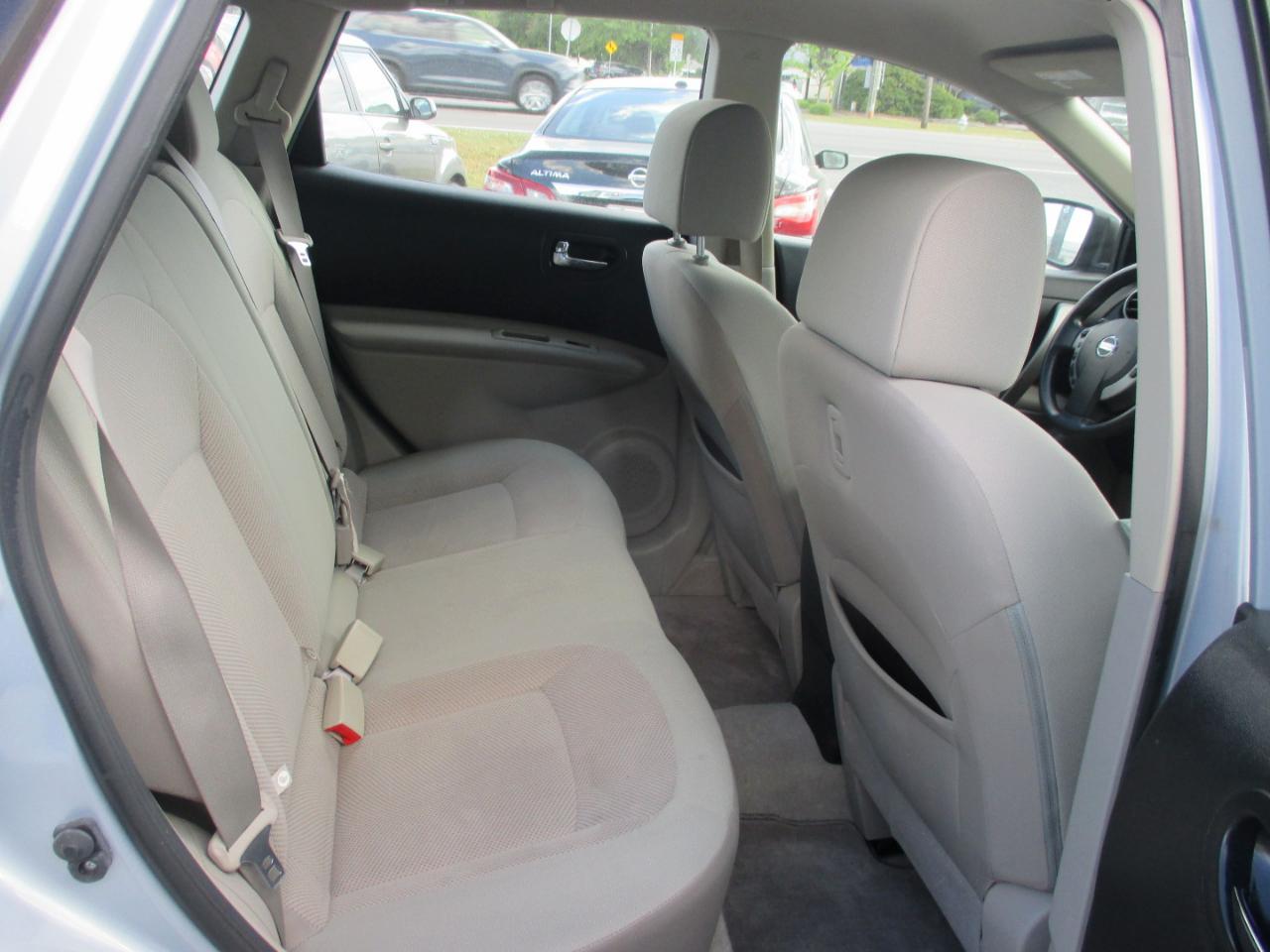 Nissan Rogue Select FWD 4dr S 2015