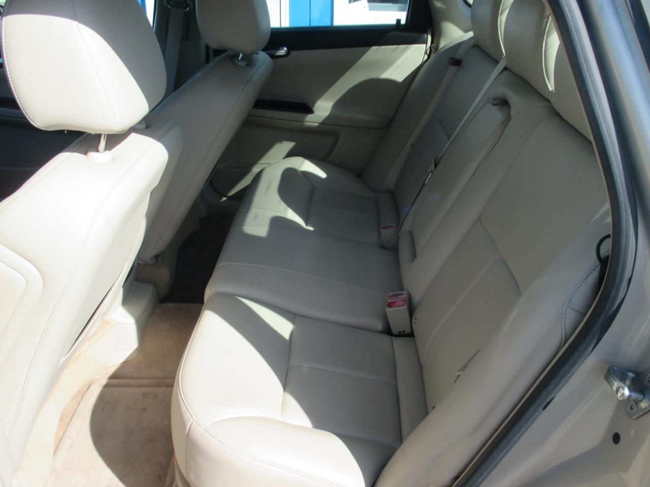 Chevrolet Impala 4dr Sdn LT Retail 2011