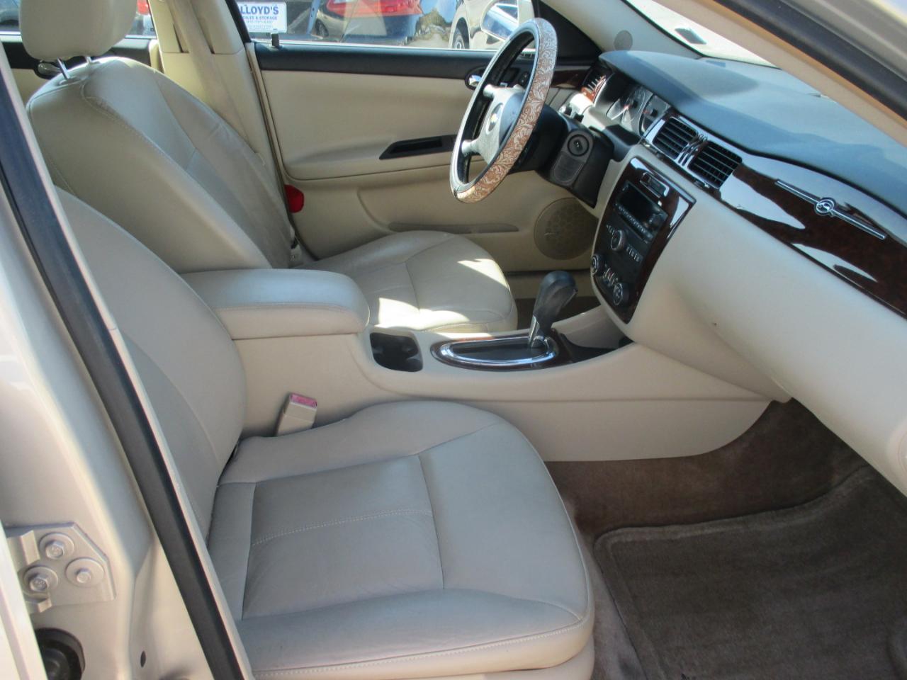 Chevrolet Impala 4dr Sdn LT Retail 2011