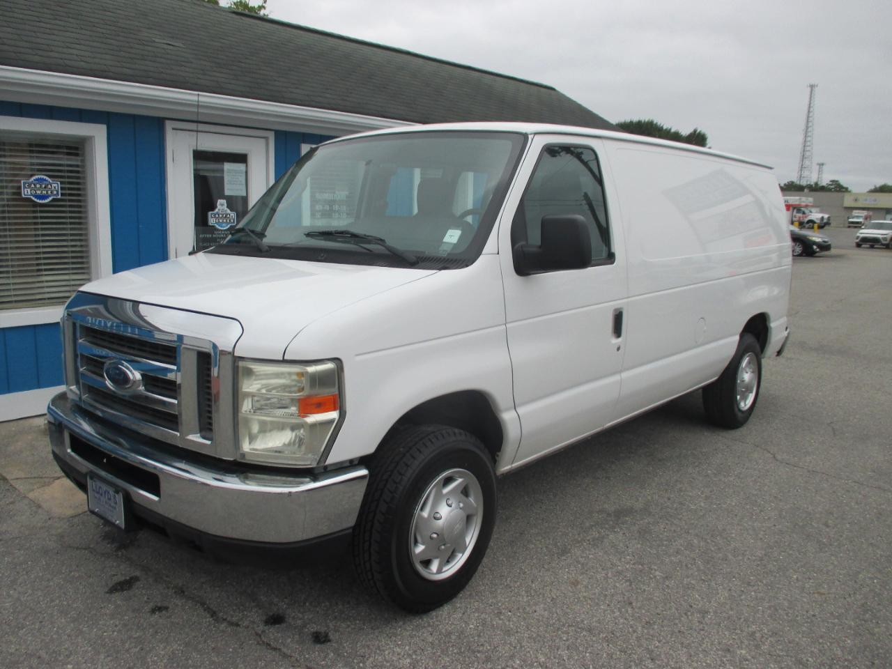 Ford Econoline Cargo Van E-150 Recreational 2010
