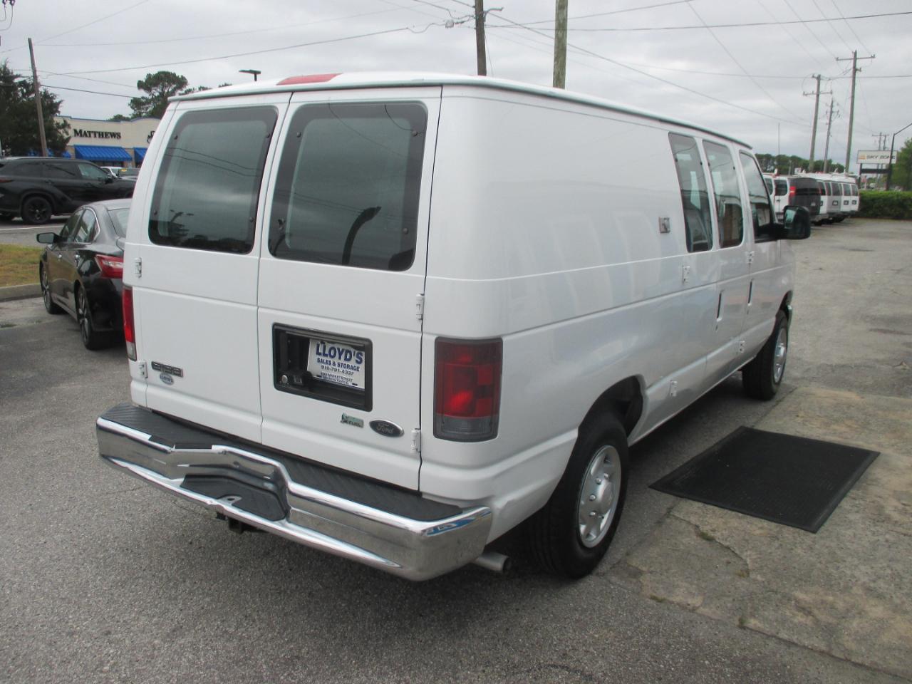 Ford Econoline Cargo Van E-150 Recreational 2010