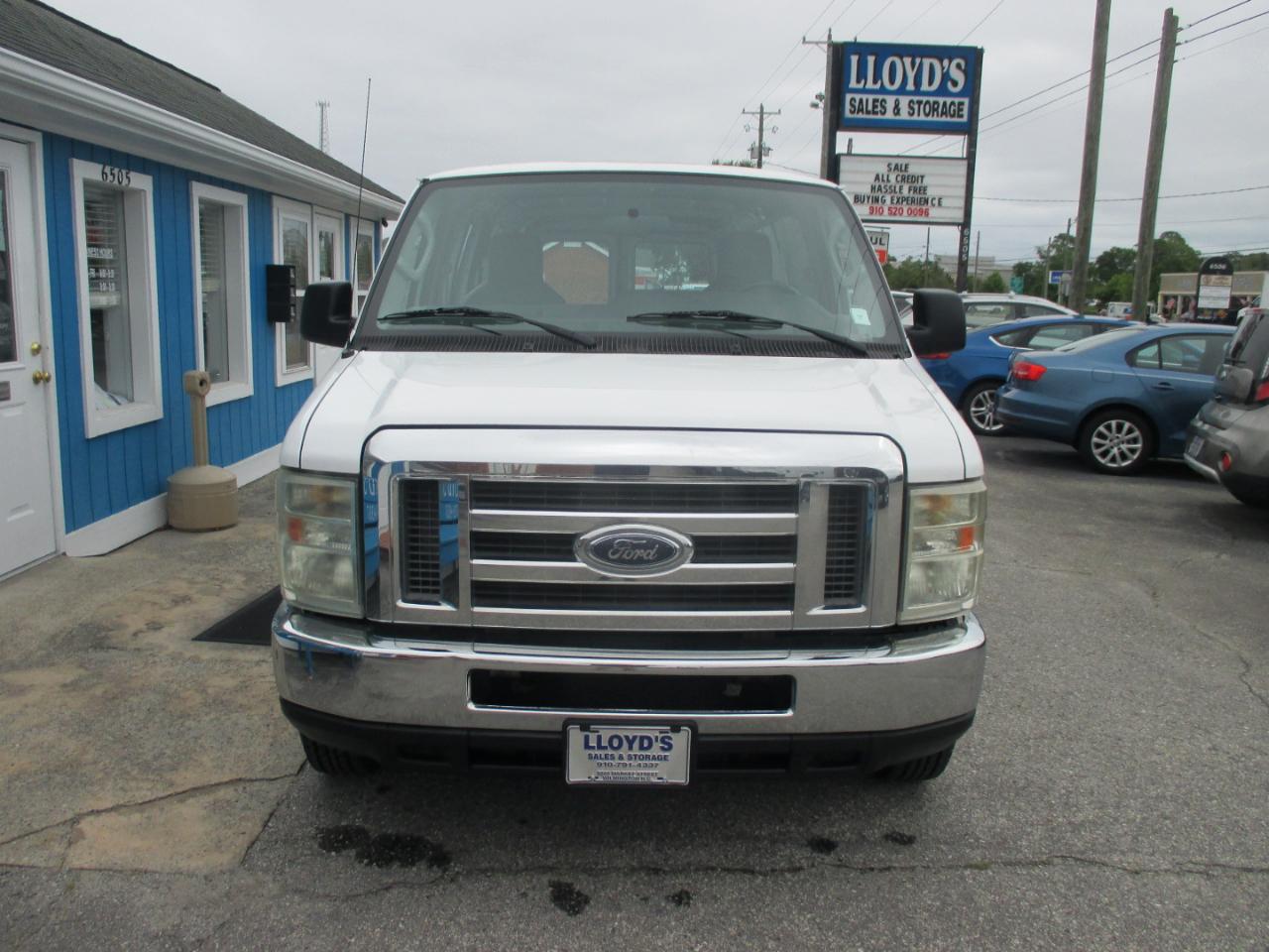 Ford Econoline Cargo Van E-150 Recreational 2010