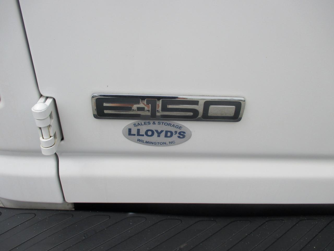 Ford Econoline Cargo Van E-150 Recreational 2010