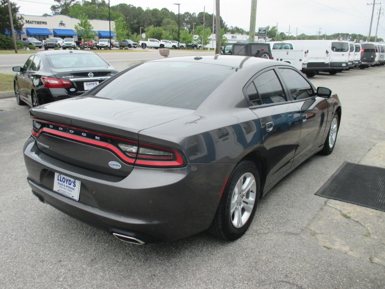 Dodge Charger SXT RWD 2021