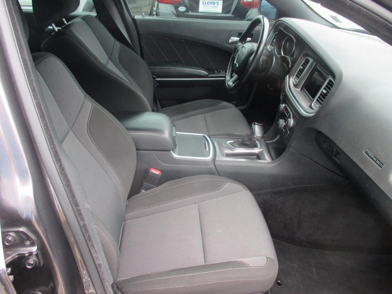 Dodge Charger SXT RWD 2021