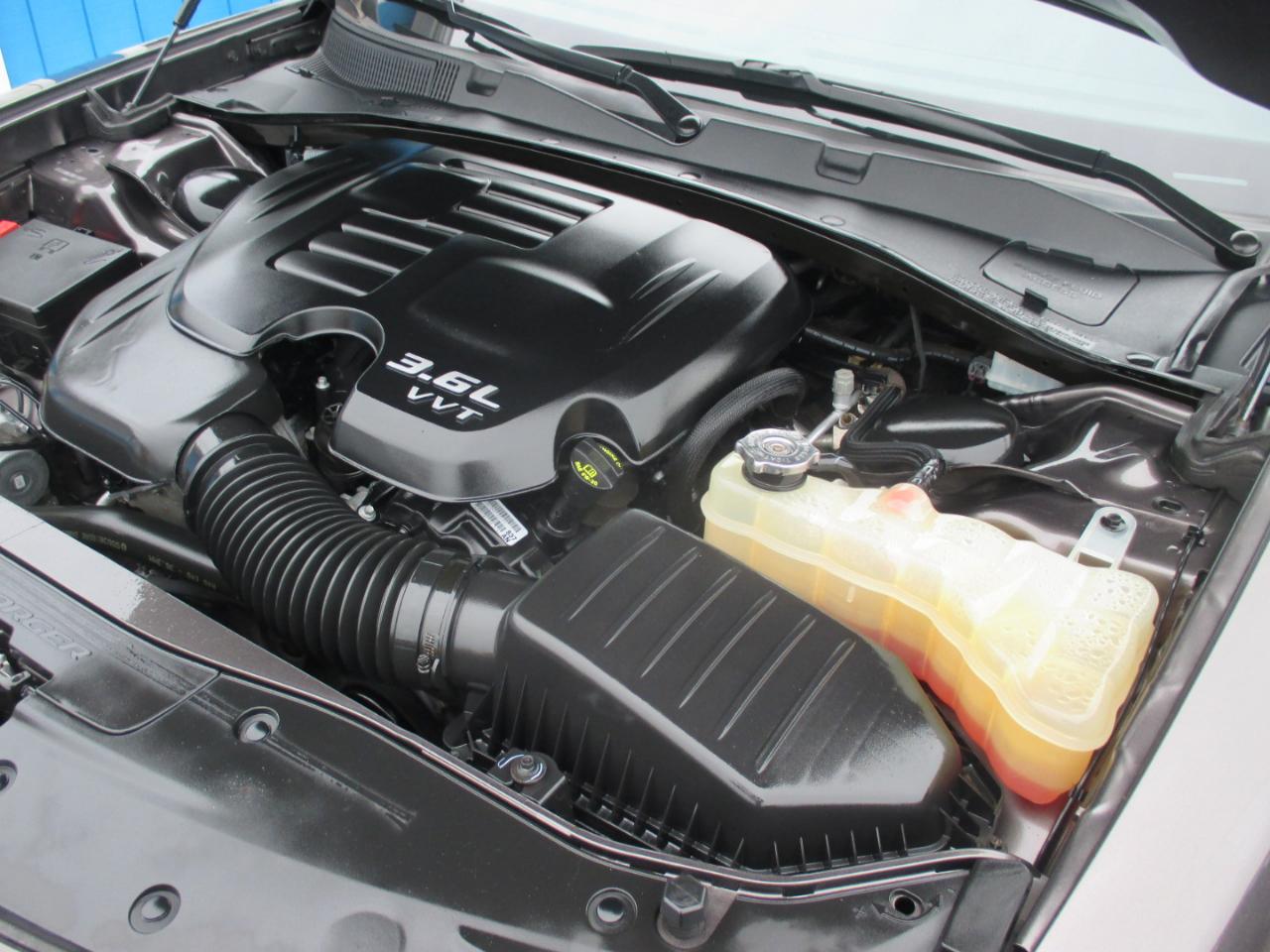 Dodge Charger SXT RWD 2021
