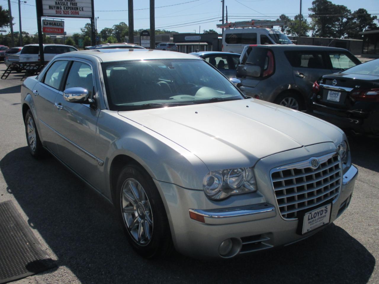 Chrysler 300  2005