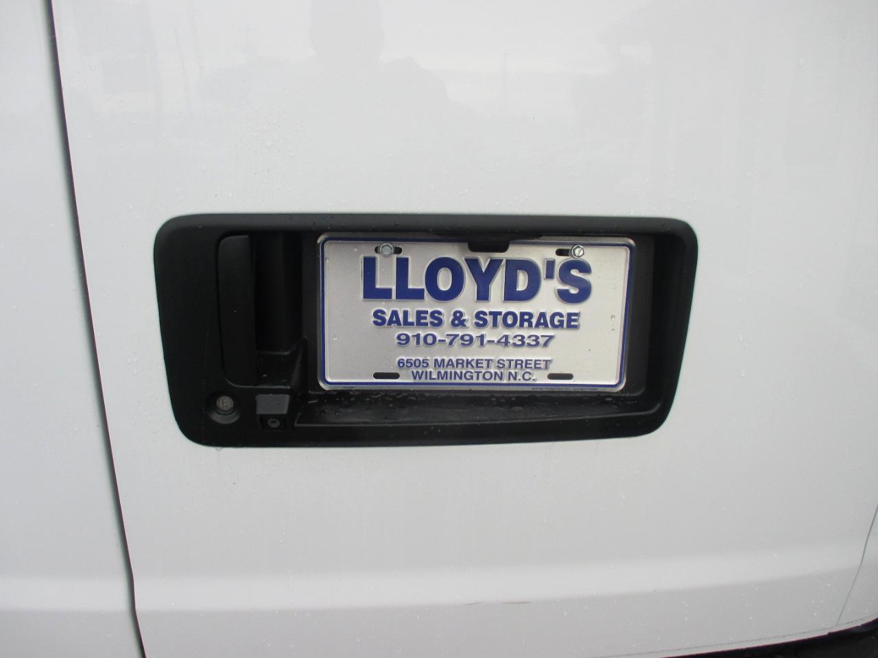 Chevrolet Express Passenger RWD 3500 155" LS 2022