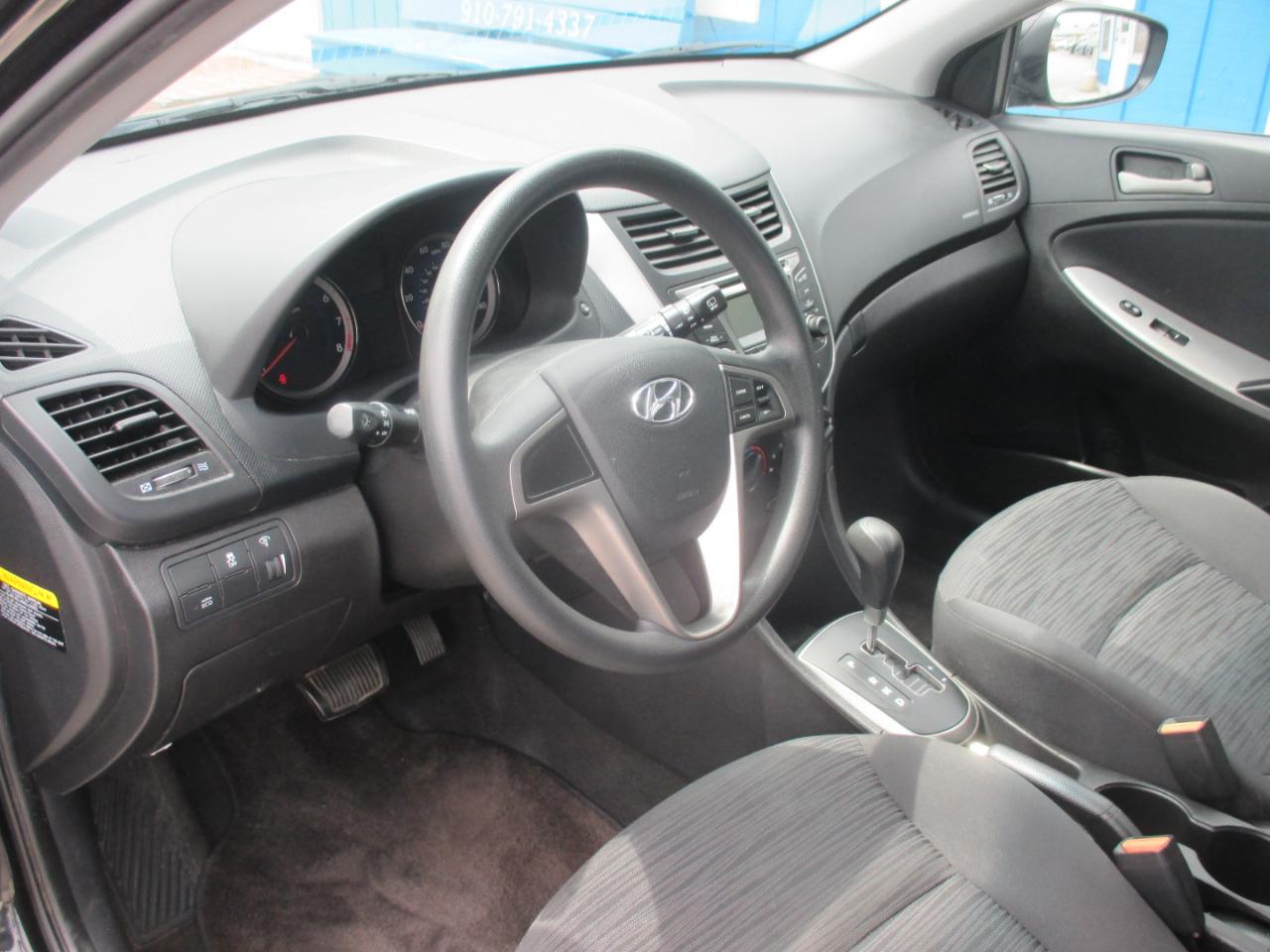 Hyundai Accent SE Hatchback Auto 2017