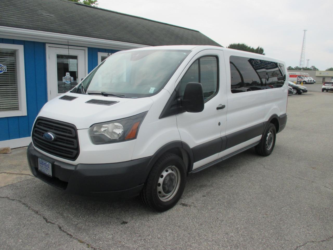 Ford Transit Passenger Wagon T-150 130" Low Roof XL Swing-Out RH Dr 2018