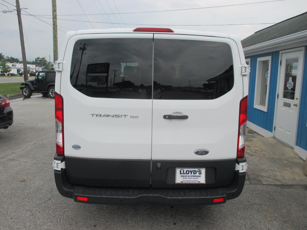 Ford Transit Passenger Wagon T-150 130" Low Roof XL Swing-Out RH Dr 2018