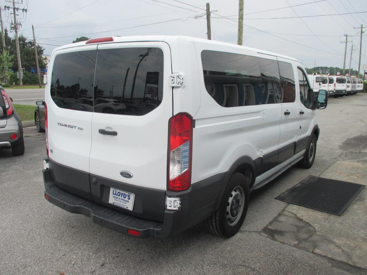 Ford Transit Passenger Wagon T-150 130" Low Roof XL Swing-Out RH Dr 2018