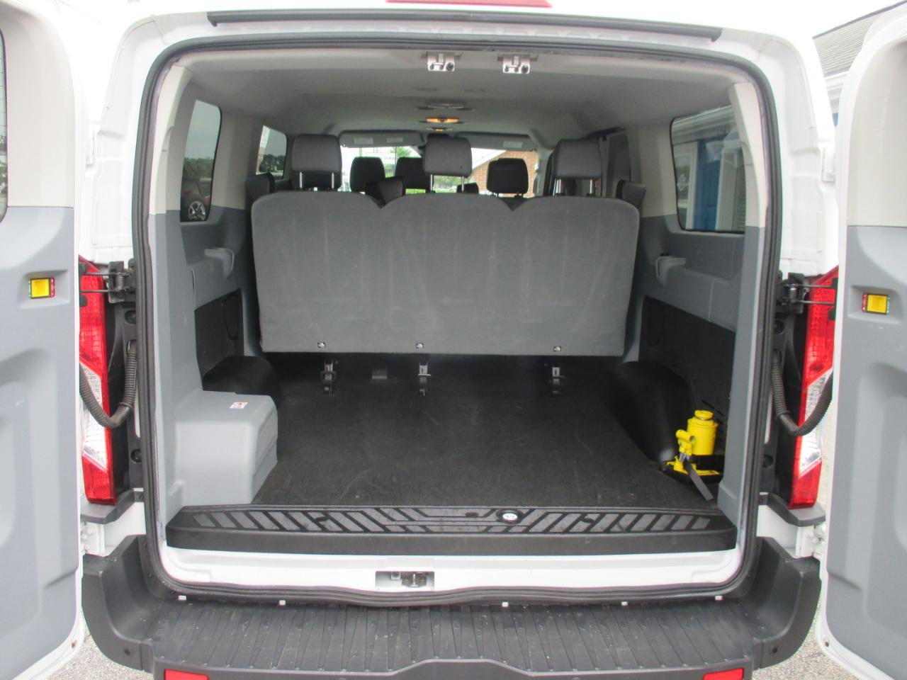 Ford Transit Passenger Wagon T-150 130" Low Roof XL Swing-Out RH Dr 2018