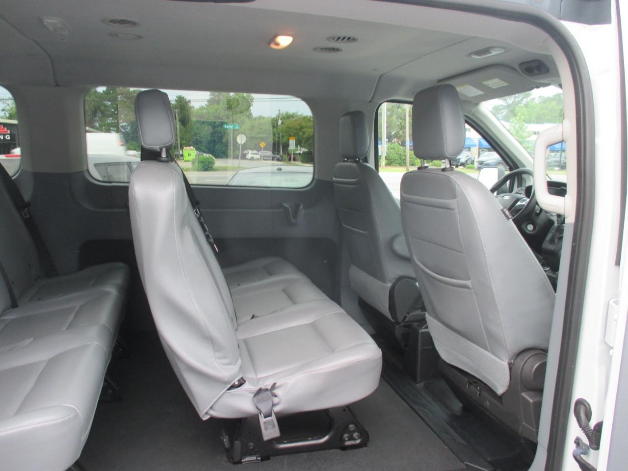 Ford Transit Passenger Wagon T-150 130" Low Roof XL Swing-Out RH Dr 2018
