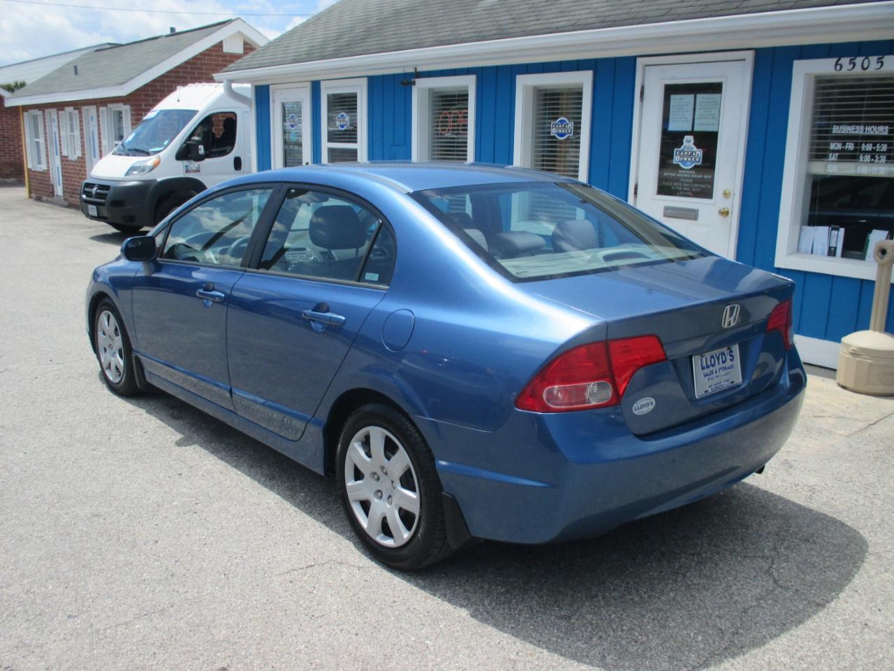 Honda Civic Sdn 4dr AT LX 2007