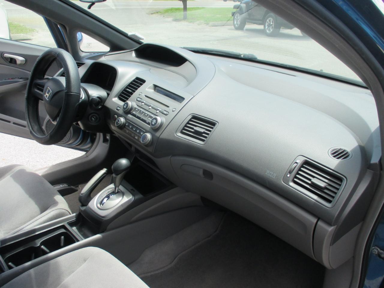 Honda Civic Sdn 4dr AT LX 2007