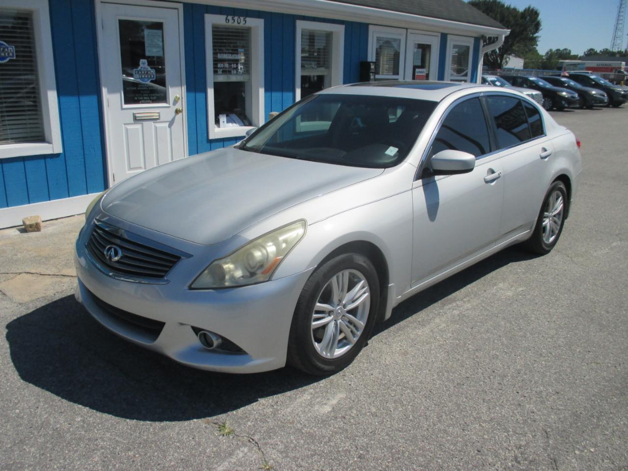 Infiniti G37 Sedan 4dr Journey RWD 2011