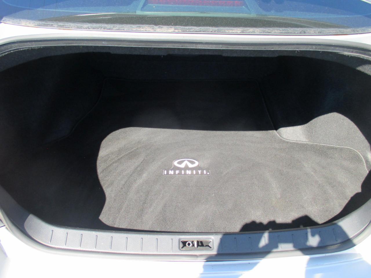 Infiniti G37 Sedan 4dr Journey RWD 2011