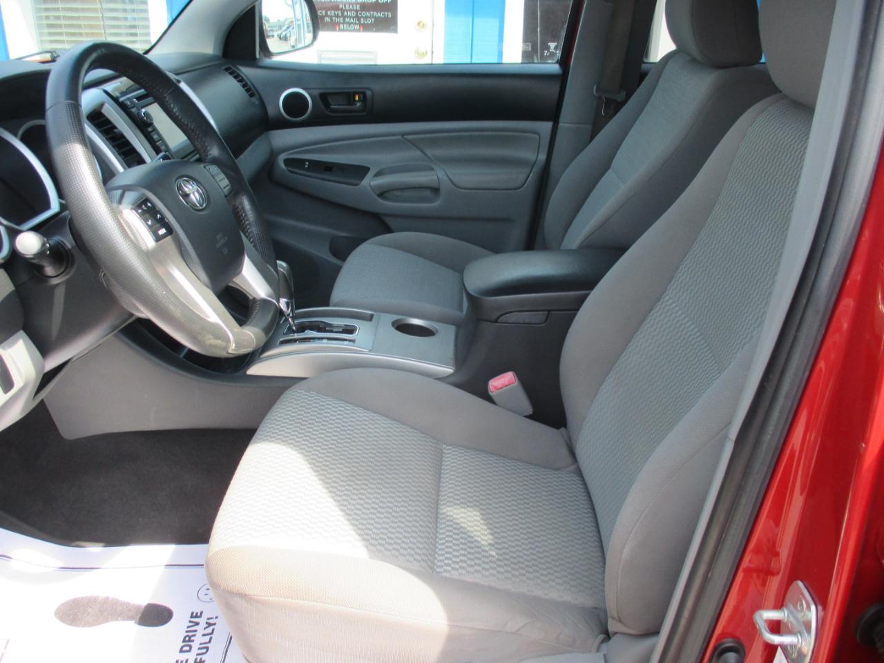 Toyota Tacoma 2WD Double Cab V6 AT PreRunner (Natl) 2013