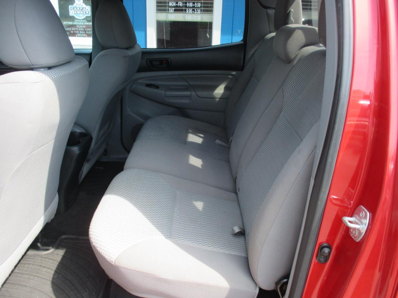 Toyota Tacoma 2WD Double Cab V6 AT PreRunner (Natl) 2013