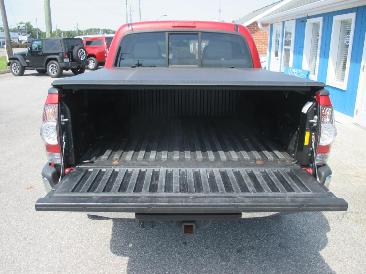Toyota Tacoma 2WD Double Cab V6 AT PreRunner (Natl) 2013