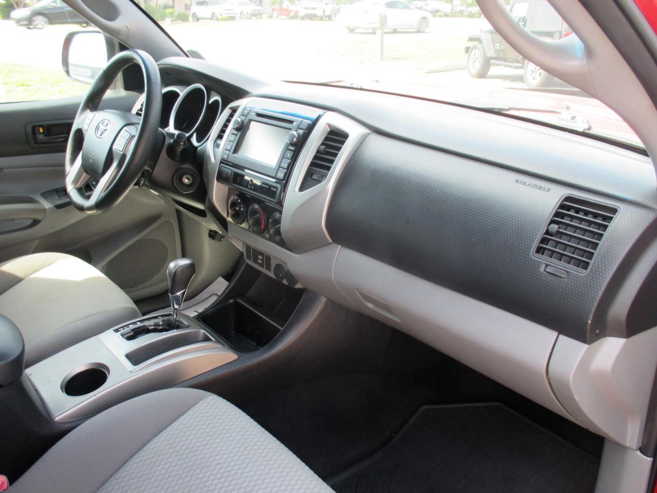 Toyota Tacoma 2WD Double Cab V6 AT PreRunner (Natl) 2013