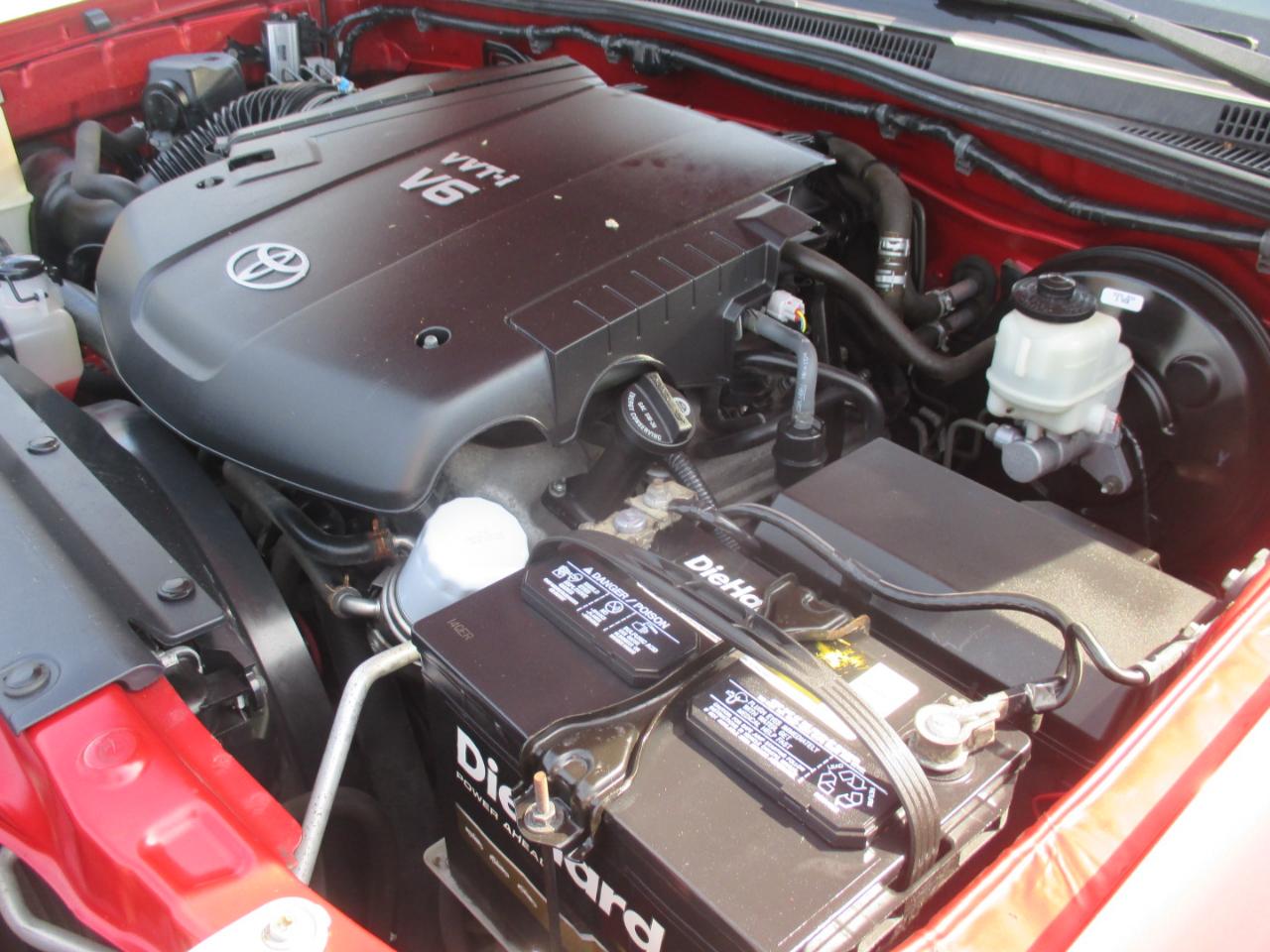 Toyota Tacoma 2WD Double Cab V6 AT PreRunner (Natl) 2013