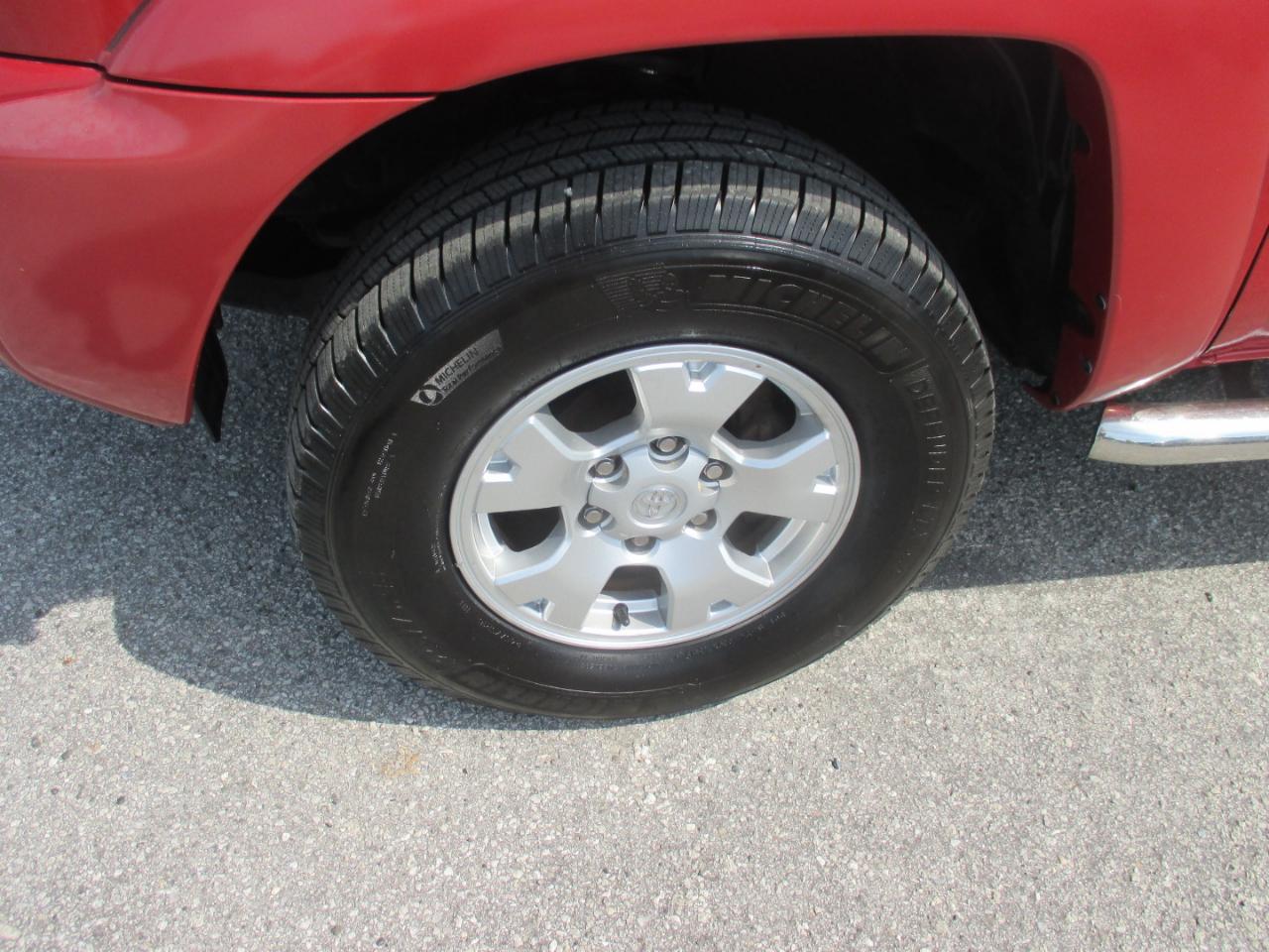 Toyota Tacoma 2WD Double Cab V6 AT PreRunner (Natl) 2013