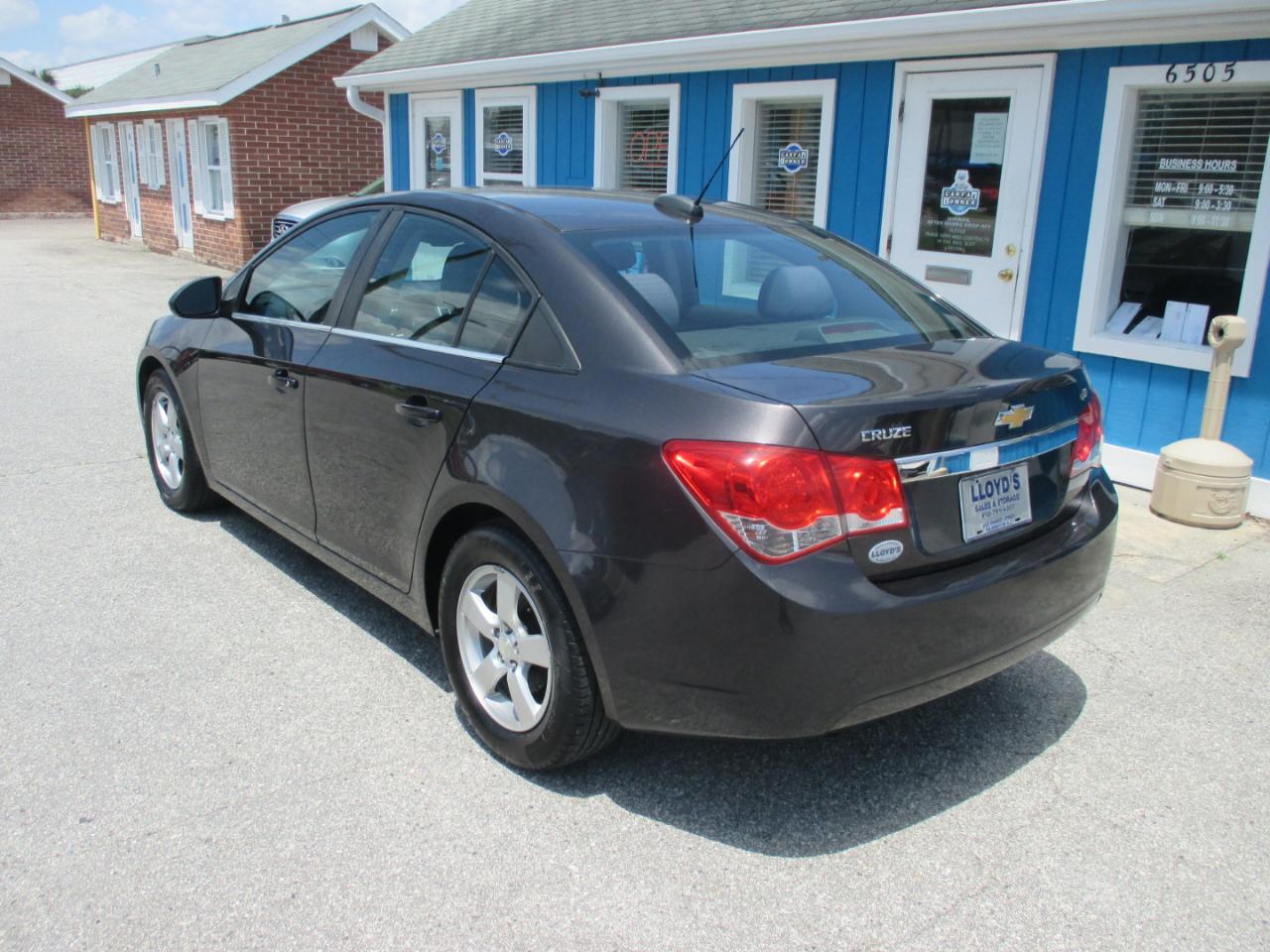 Chevrolet Cruze Limited 4dr Sdn Auto LT w/1LT 2016