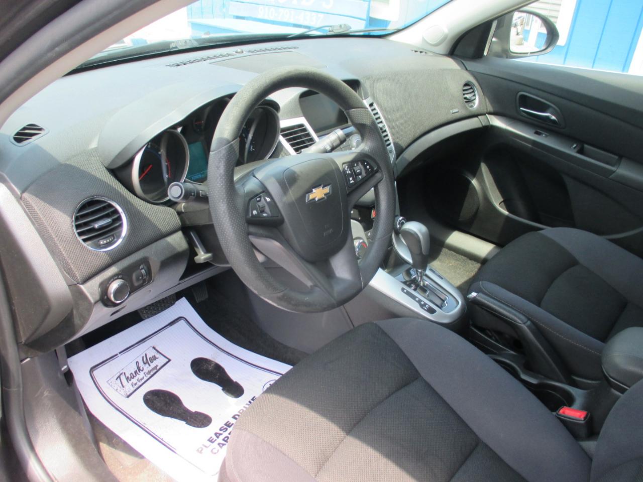 Chevrolet Cruze Limited 4dr Sdn Auto LT w/1LT 2016