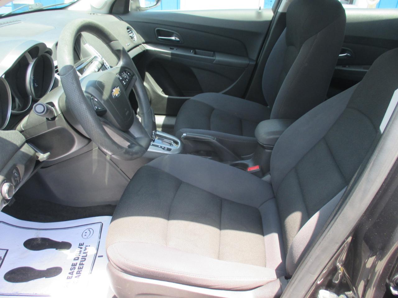 Chevrolet Cruze Limited 4dr Sdn Auto LT w/1LT 2016