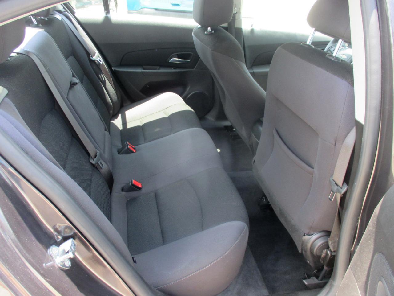 Chevrolet Cruze Limited 4dr Sdn Auto LT w/1LT 2016