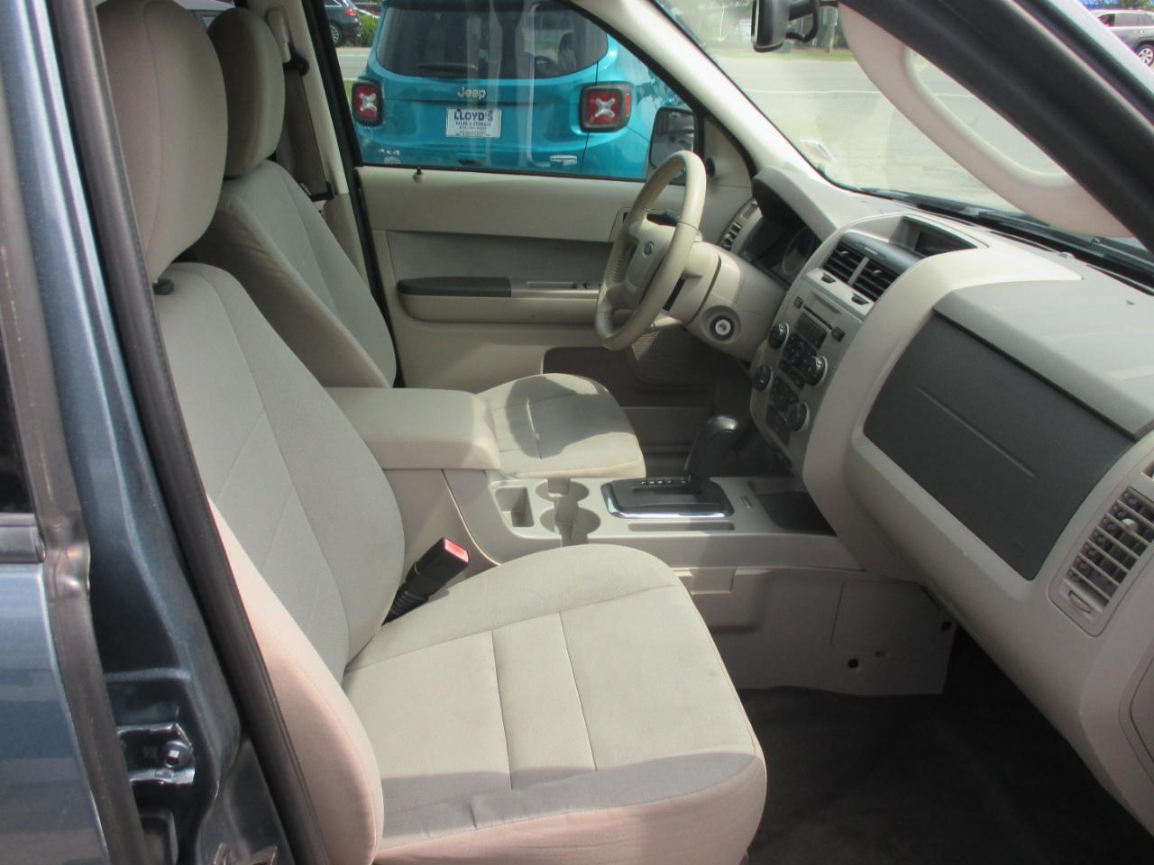 Ford Escape FWD 4dr XLT 2012