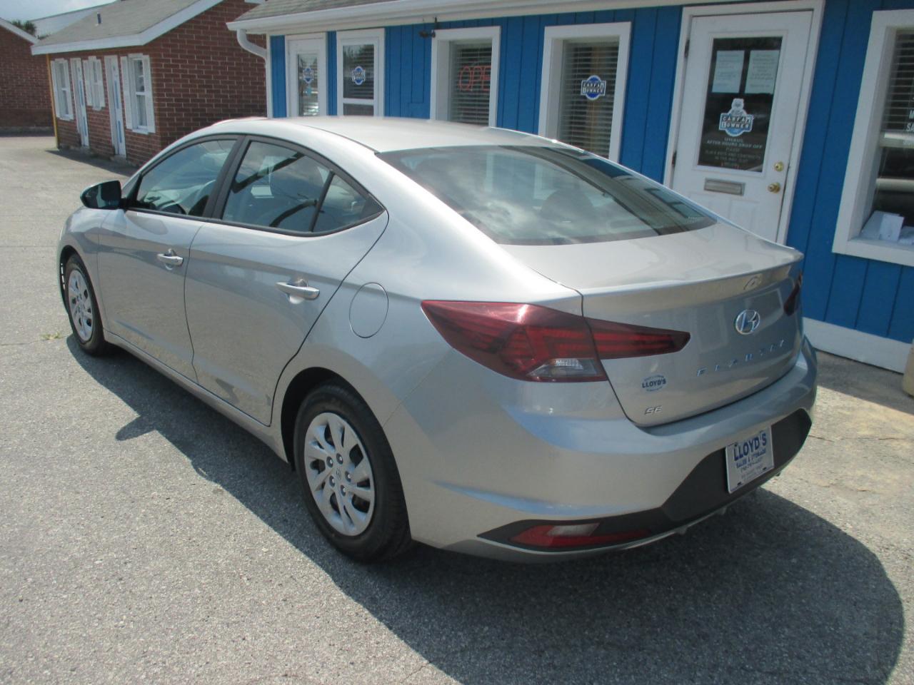 Hyundai Elantra SE IVT 2020