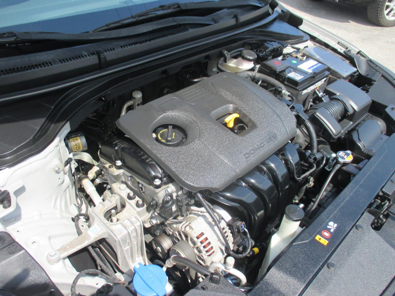 Hyundai Elantra SE IVT 2020
