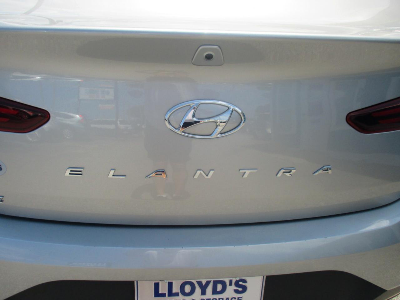 Hyundai Elantra SE IVT 2020