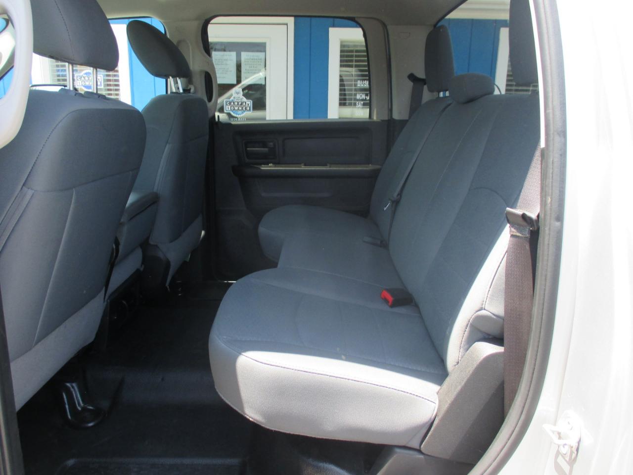 RAM 3500 Tradesman 4x4 Crew Cab 8' Box 2018
