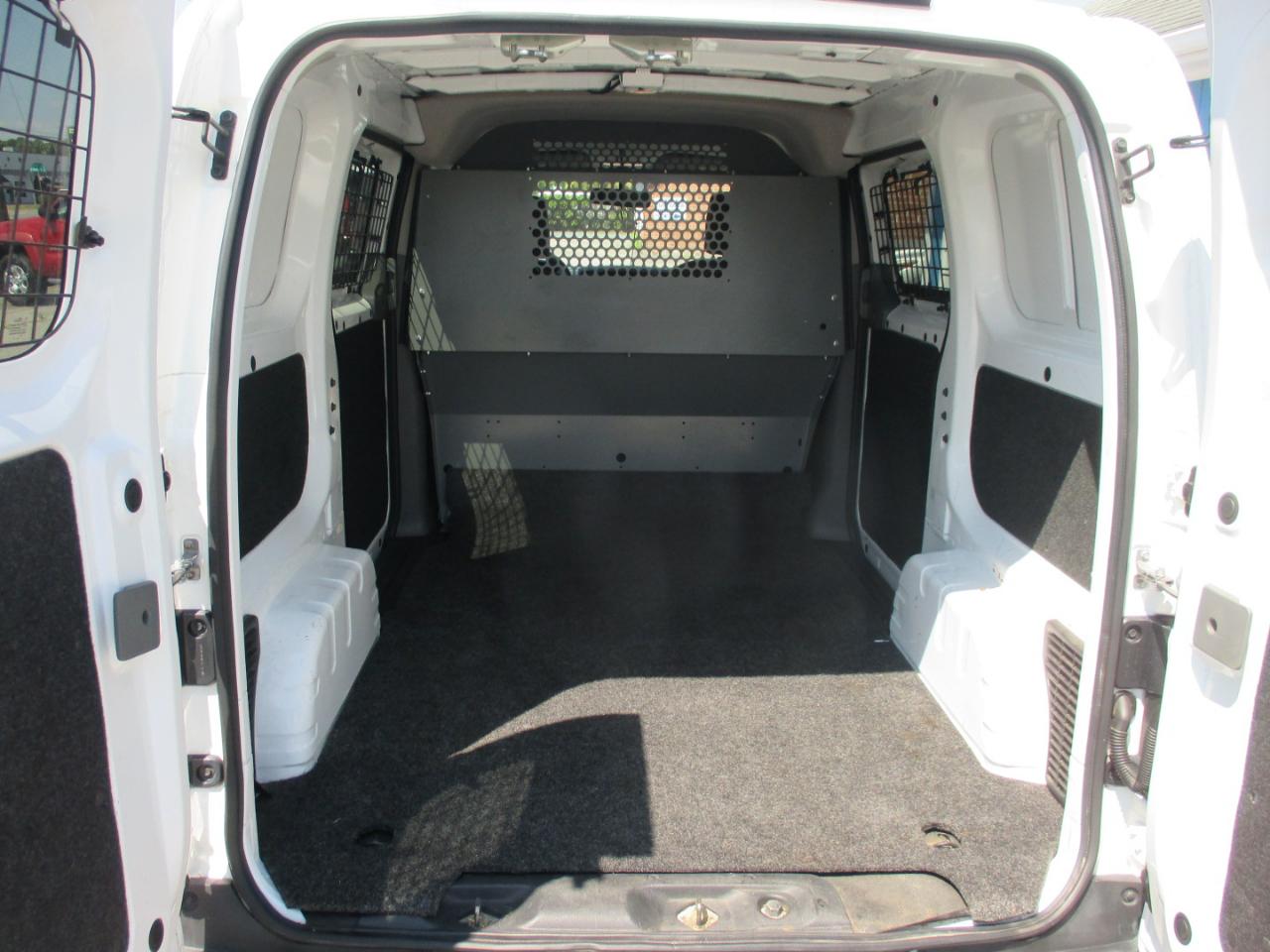 Chevrolet City Express Cargo Van FWD 115" LT 2017