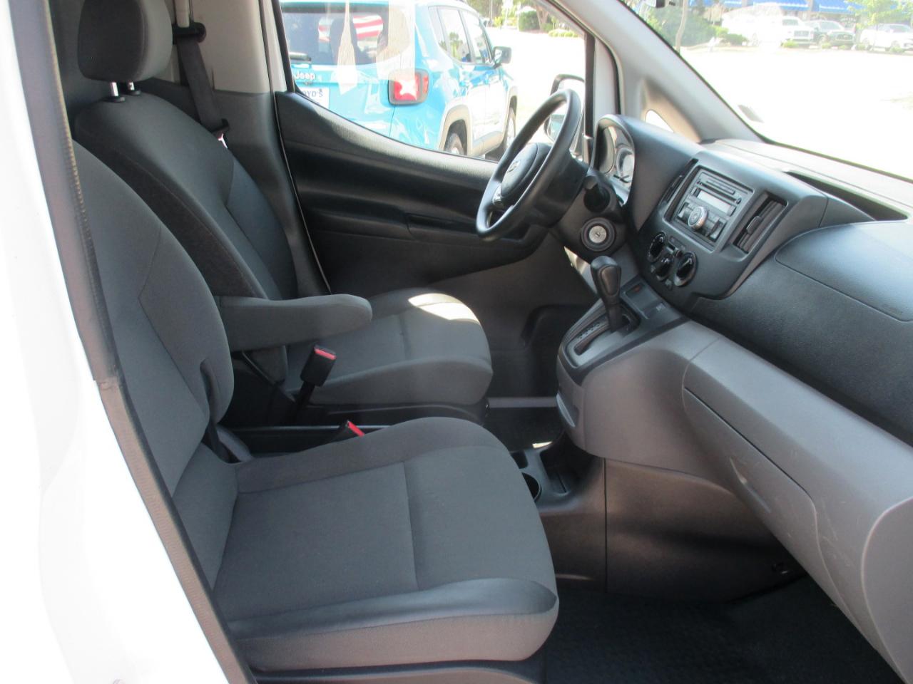 Chevrolet City Express Cargo Van FWD 115" LT 2017