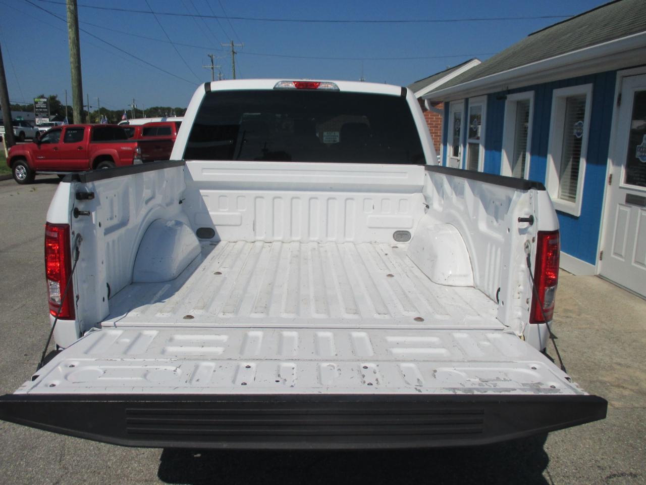 Ford F-150 XL 4WD SuperCrew 5.5' Box 2017