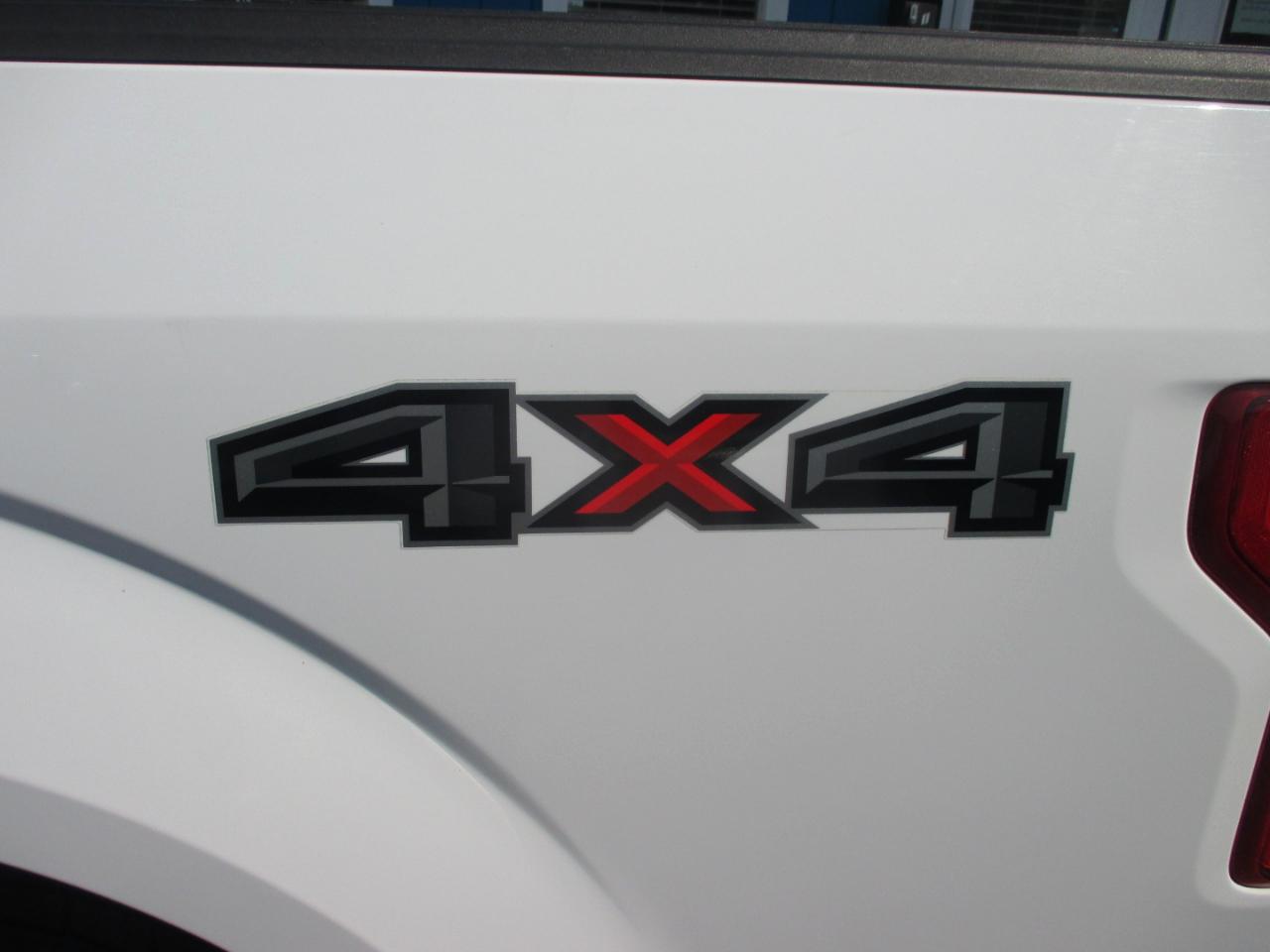Ford F-150 XL 4WD SuperCrew 5.5' Box 2017